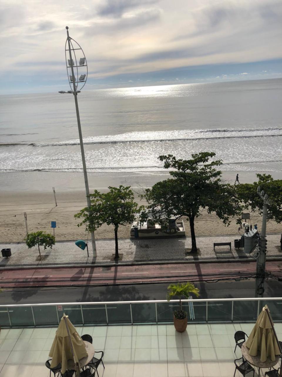 Апартаменты Baln Camboriu - Beira Mar Балнеариу-Камбориу Экстерьер фото